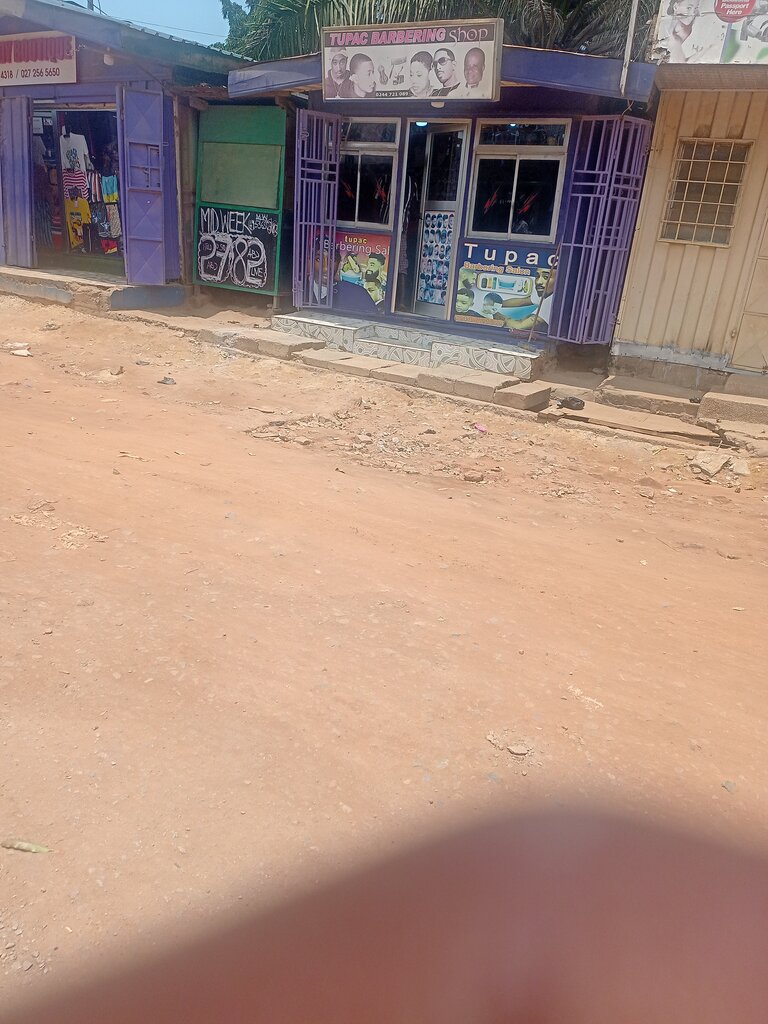 Barber shop Tupac barbering shop, Accra, photo