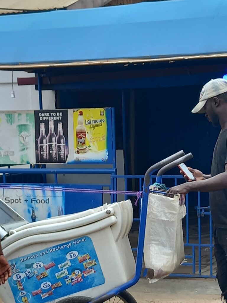 Fast food Suzys corner, Accra, photo