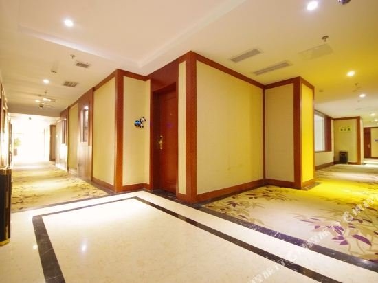 Фото Panda Prince Hotel Suining Branch