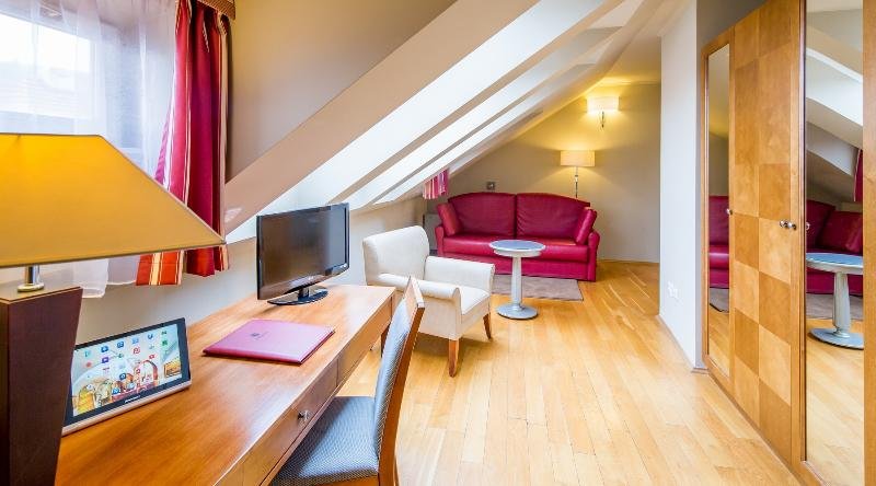 Фото The Golden Wheel