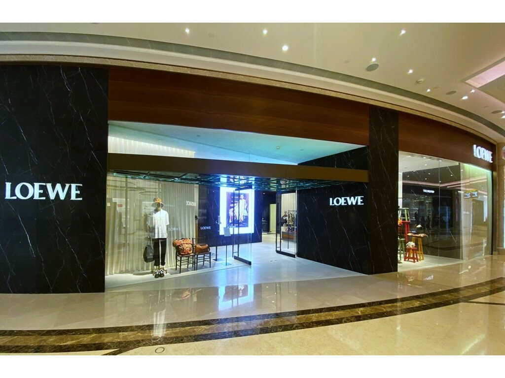 Clothing store Loewe 銀河渡假城, Macau, photo