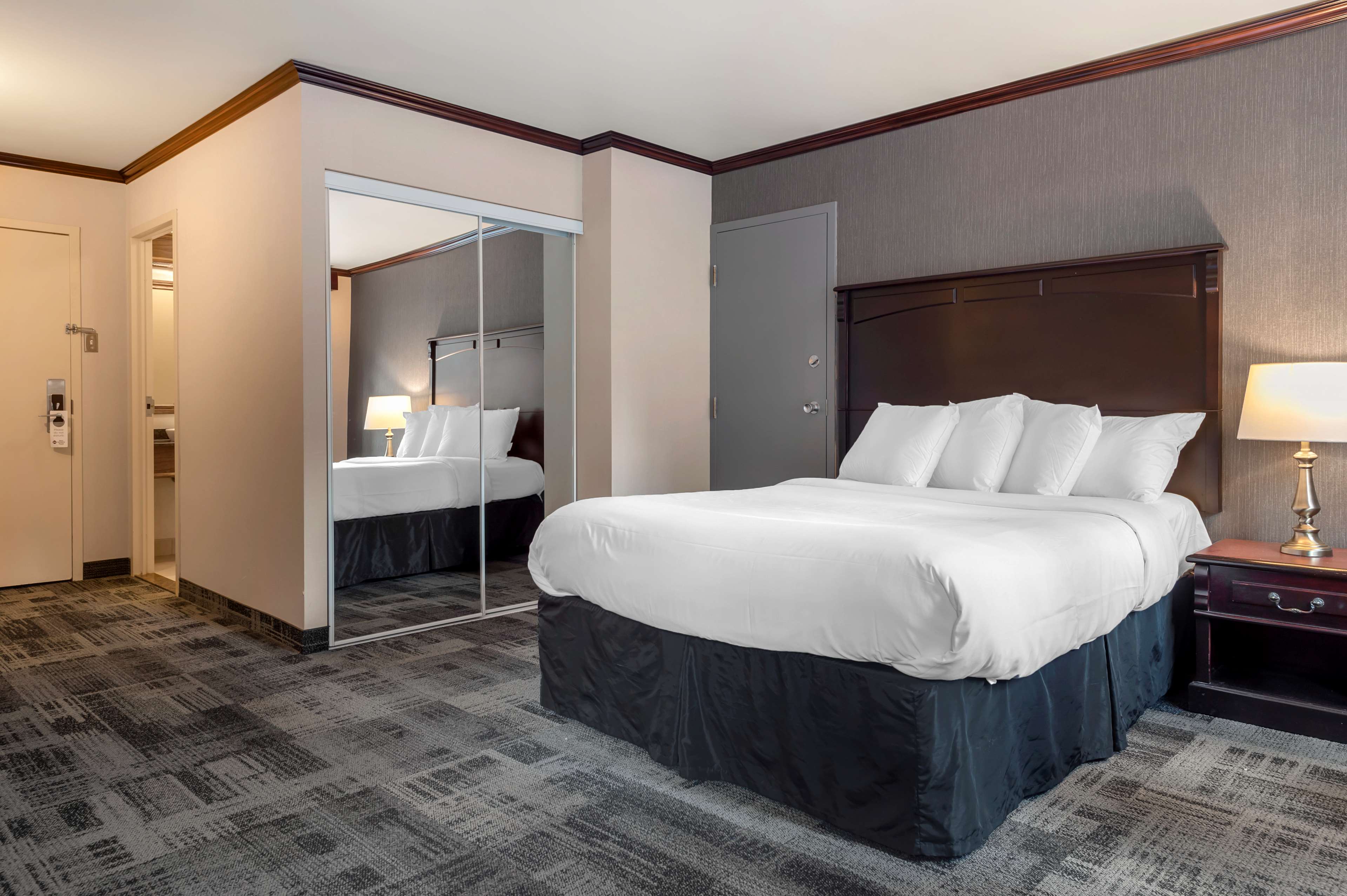 Фото Best Western Plus City Centre Centre Ville