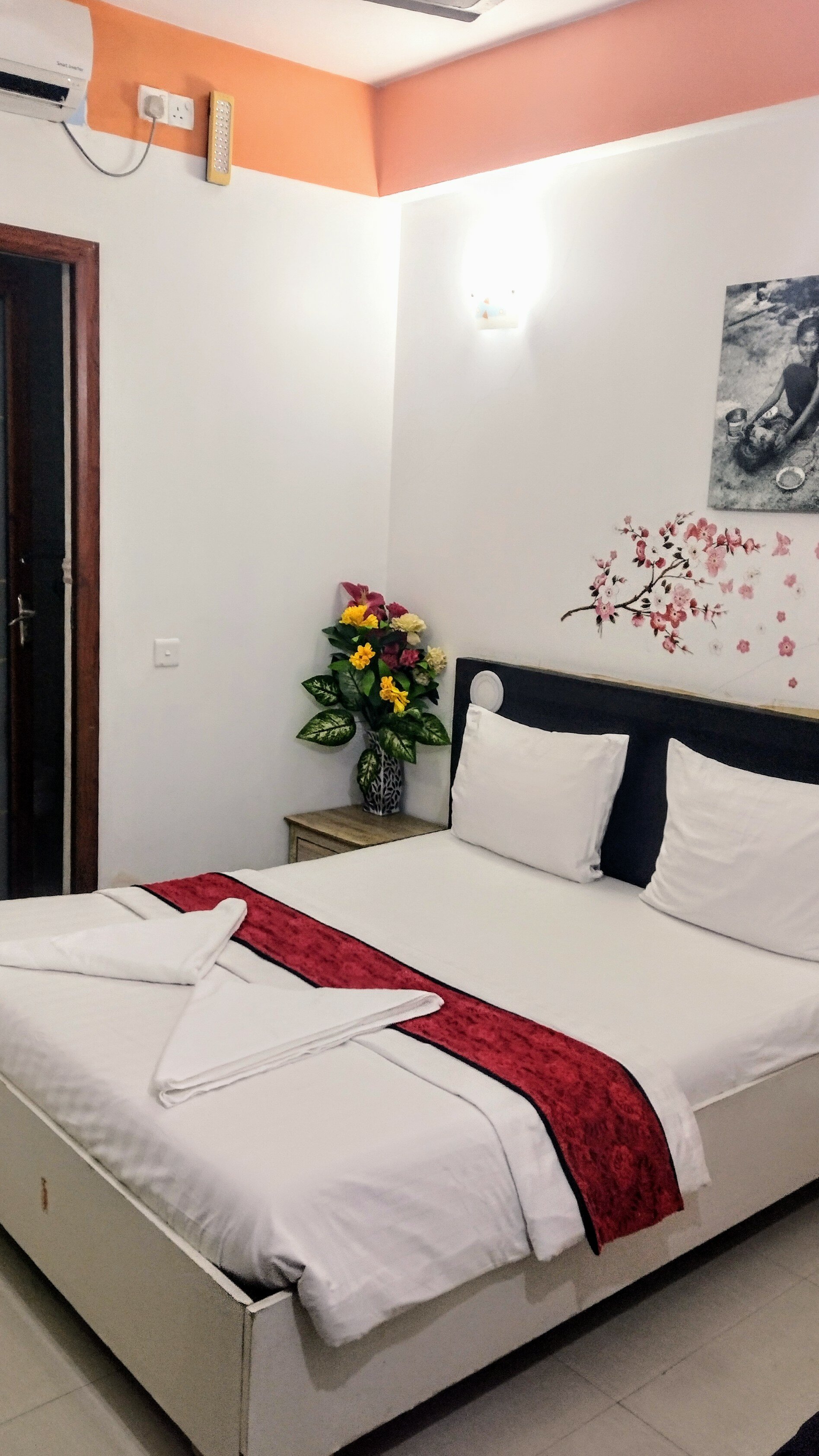 Фото Hotel Elite Inn