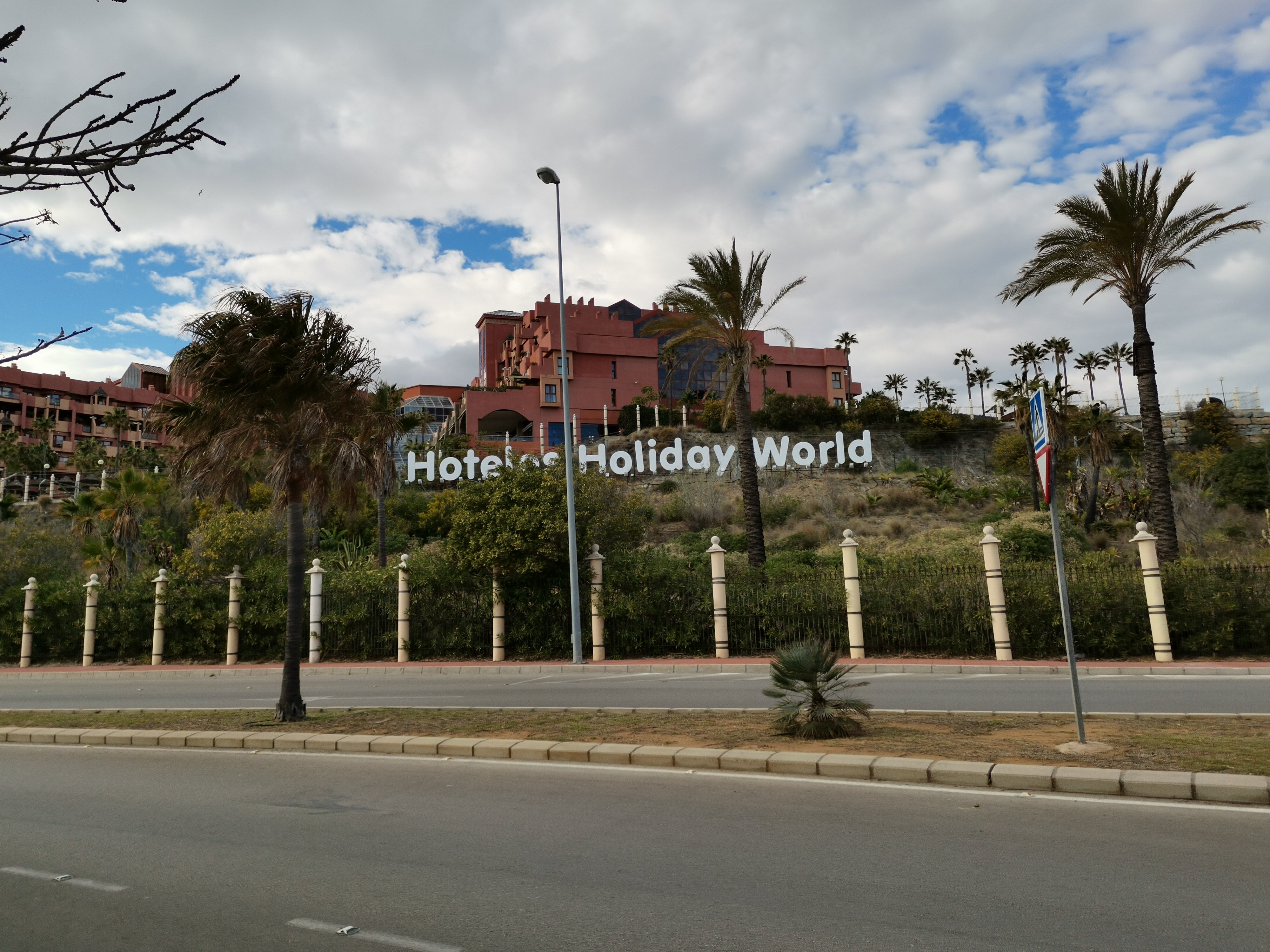 Фото Holiday World Polynesia Hotel