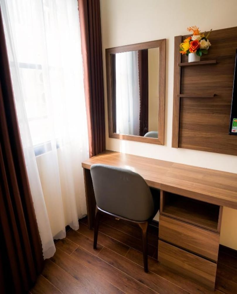 Фото Ha Long Essence Classic Hotel