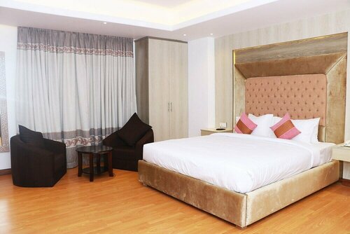 Гостиница Royal Raj Hotel в Области Раджшахи