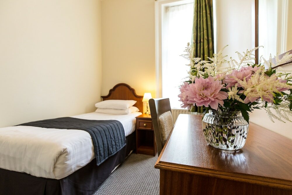 Фото Kensington Gardens Hotel