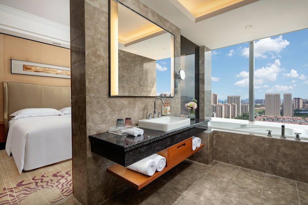 Фото Crowne Plaza Huizhou, an Ihg Hotel