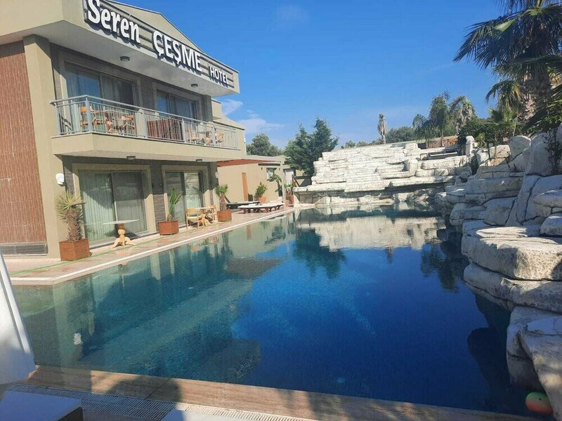 Гостиница Seren Hotel Çeşme в Чешме