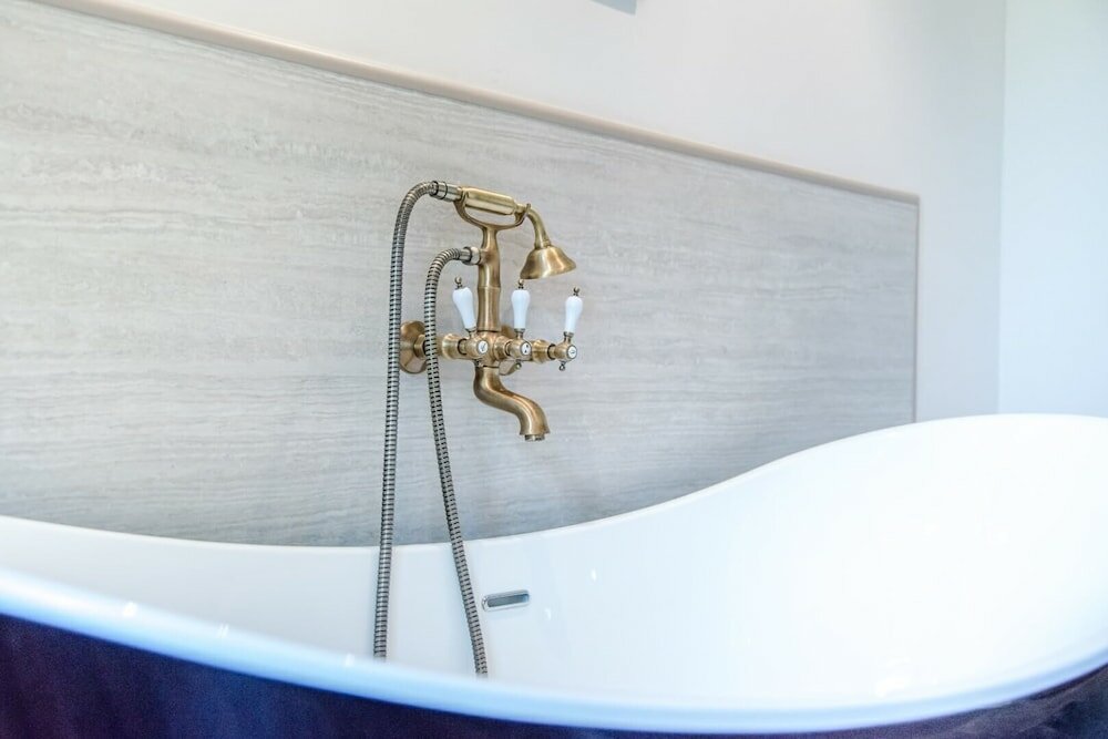 Фото Magnolia, Kingfishers