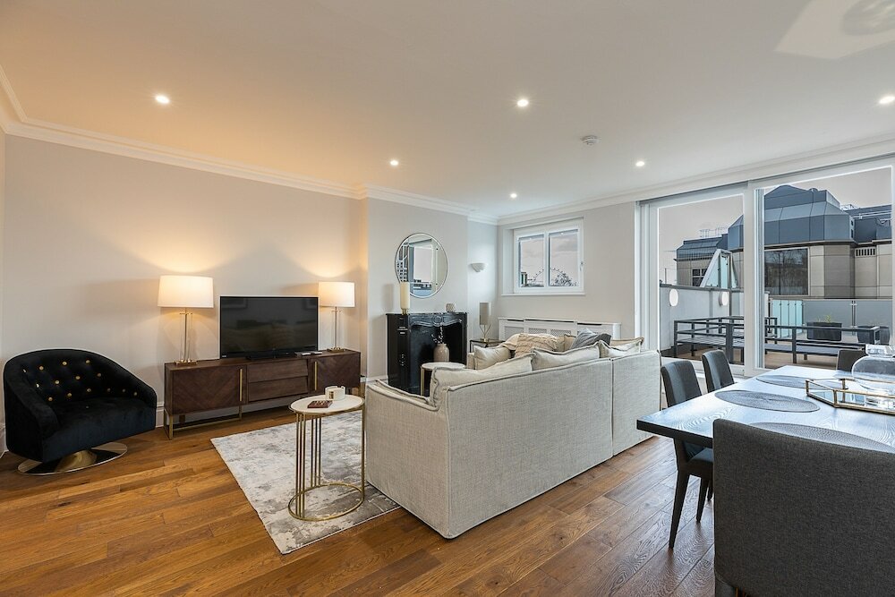 Фото Altido Astonishing 2 Bedroom near Mayfair & Piccadilly Circus