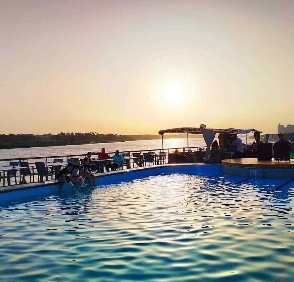 Фото Loaloa Nile Maadi