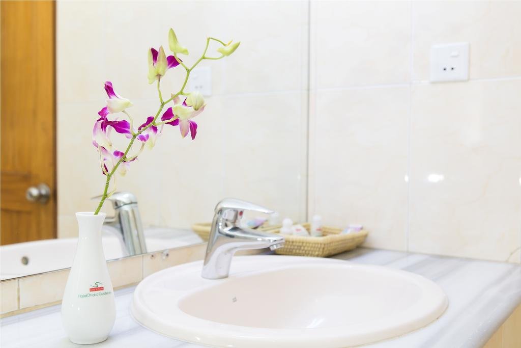 Фото Hotel Dhaka Garden Inn