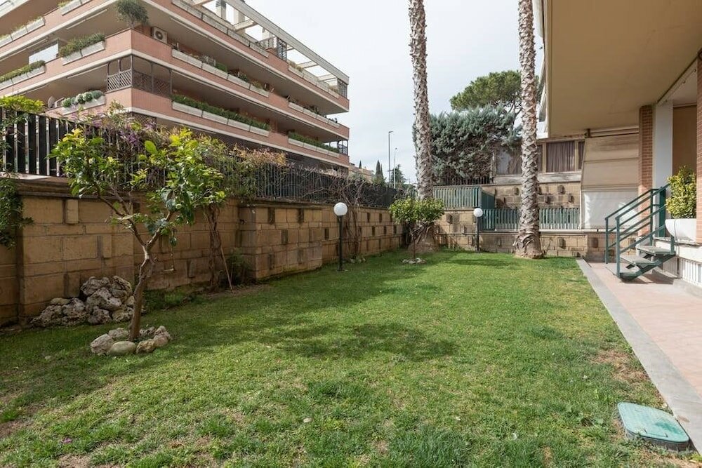 Фото Kitty Appartment - Close to S. Peter