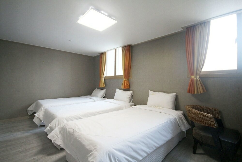 Фото Yeosu Space Guest House