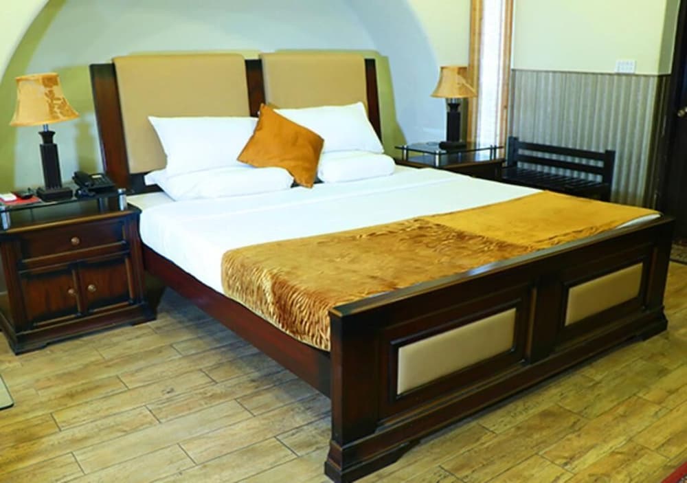 Фото La-Taska Motel