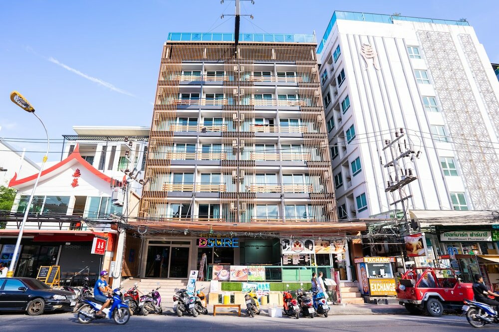 Фото Hotel DSure Patong