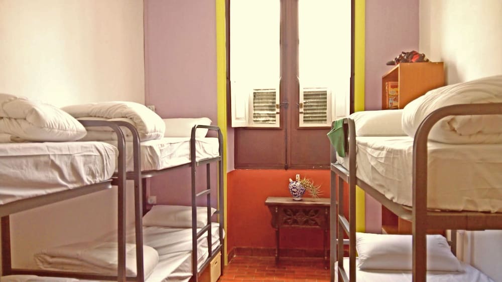 Фото Patio Hostel - Adults Only