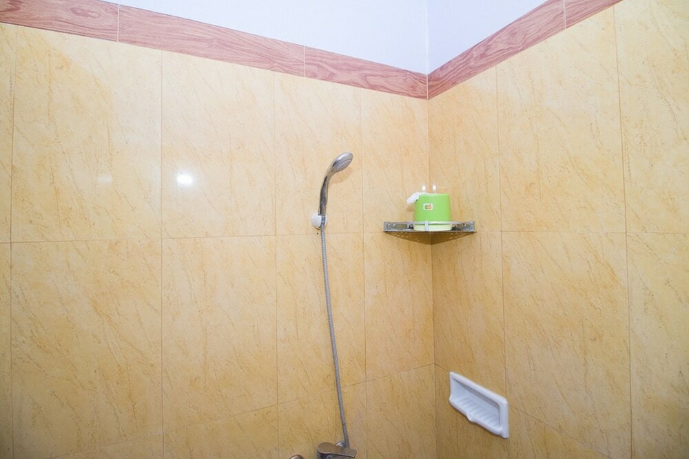 Фото RedDoorz Syariah near Alun Alun Bojonegoro