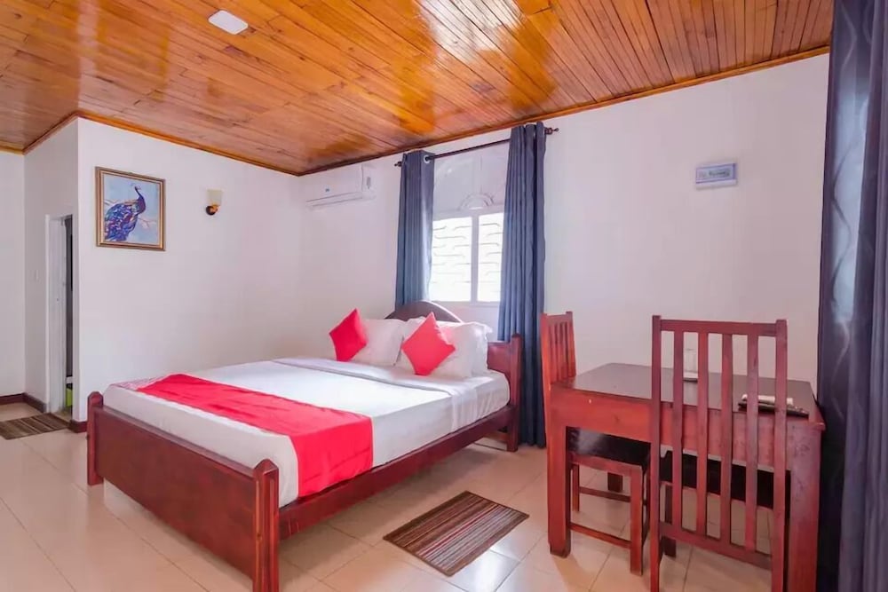 Фото Oyo 385 Sanri Villa Negombo