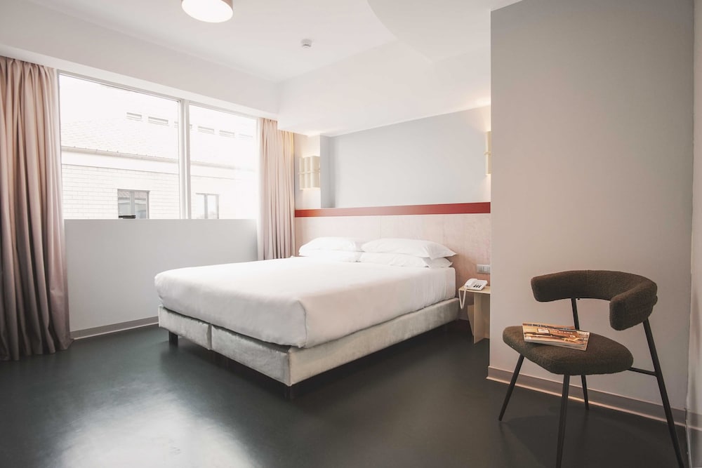 Фото Moderno Hotel Rome