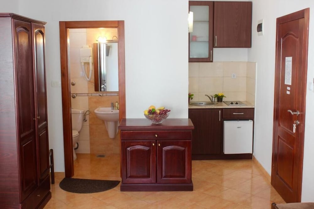 Фото Nir Apartments Budva