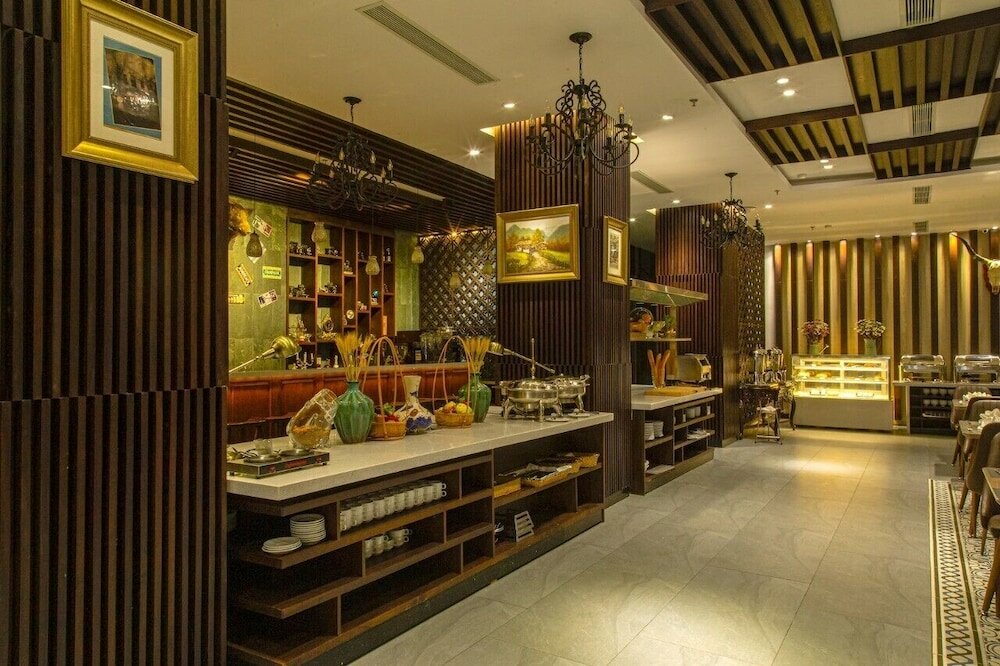 Фото Dong Duong Hotel