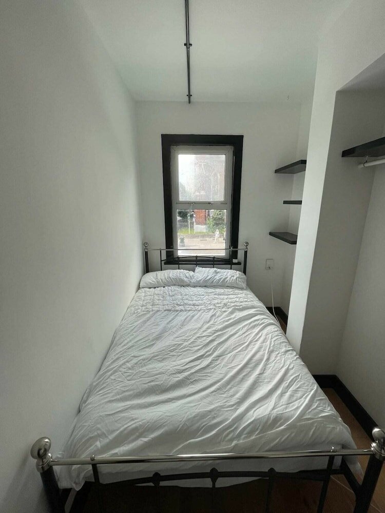 Фото Compact Studio Flat - 12 Minutes From Shoreditch