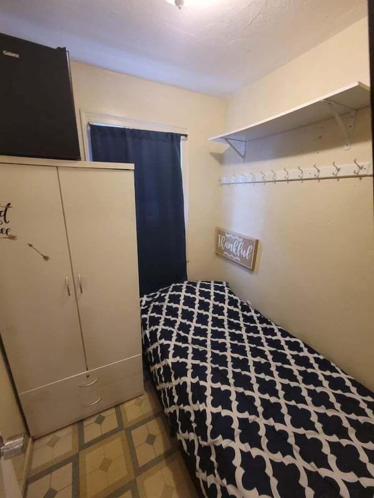 Фото 182 Heath st