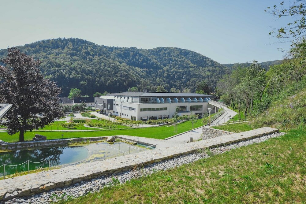 Фото Nuhr Medical - Hotel & Restaurant