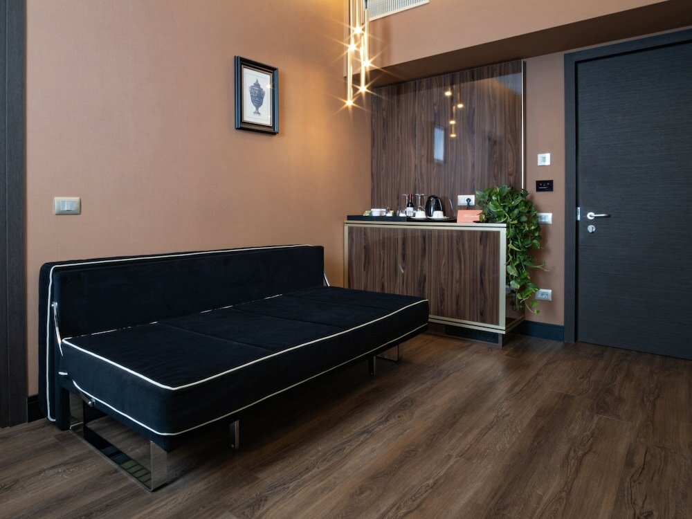 Фото Отель The Guardian