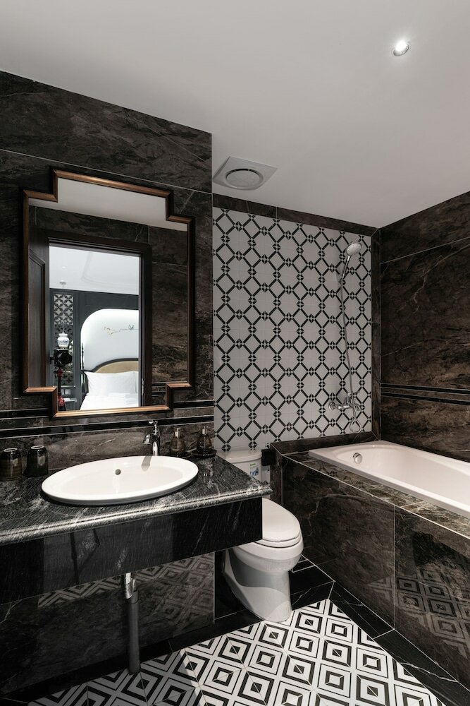 Фото Paradise Suites Nguyen Khuyen