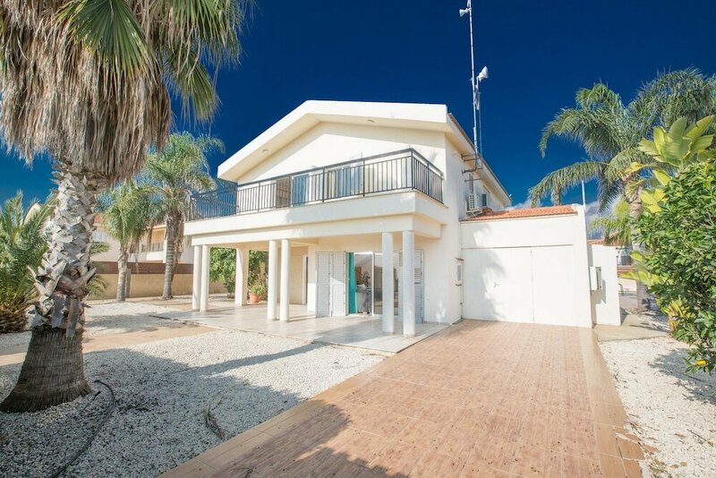 Гостиница Ayia Napa Holiday Villa At26
