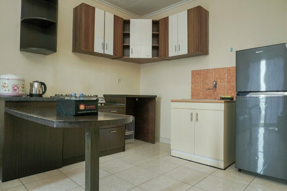 Hotel Strategic for 4 Pax 2br City Home Apartment near Moi, Jakarta, photo