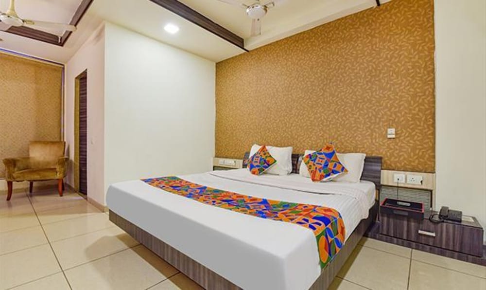 Фото Fabhotel Kia Residency