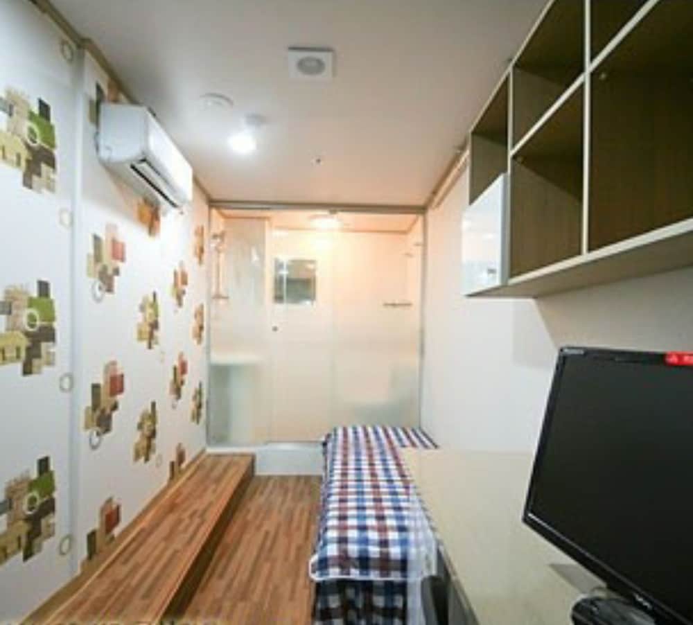 Фото Happy House Jongno