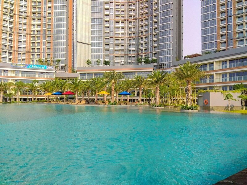Апартаменты Wonderful And Homey 2Br At Gold Coast Apartment в Джакарте