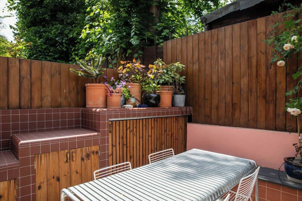 Фото Stunning Hidden Gem W/private Courtyard - Hackney!