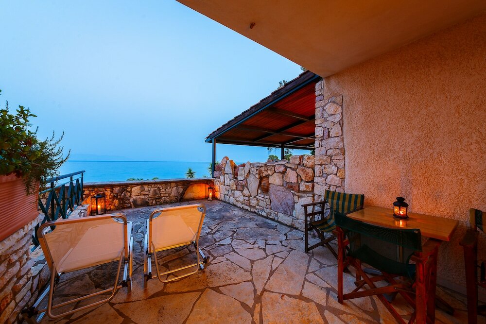 Фото Grekis hotel & Apartments