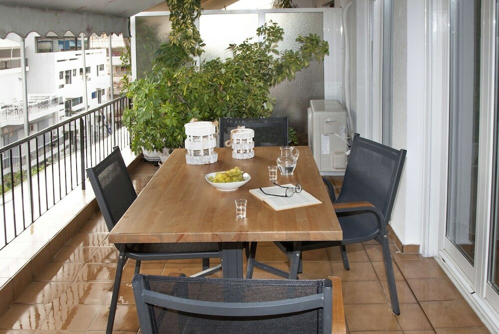 Фото Exceptional Penthouse near Acropolis Museum by Ghh