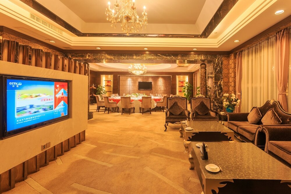 Фото Changsha Xiaoxiang Huatian Hotel