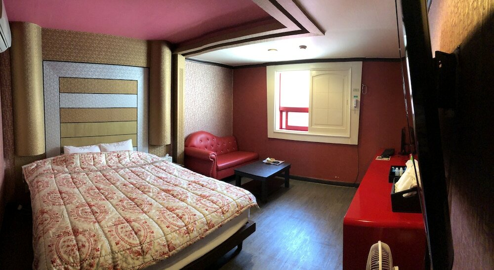 Фото Public Hotel