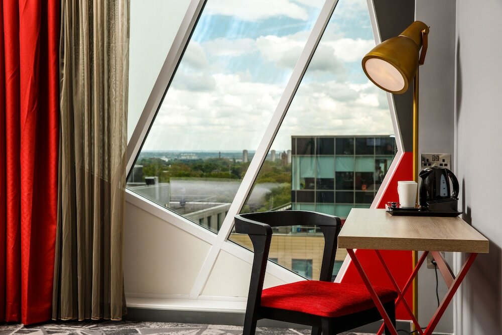 Фото Ibis Styles London Ealing