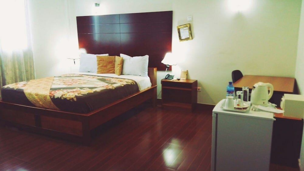 Фото Tyco City Hotel