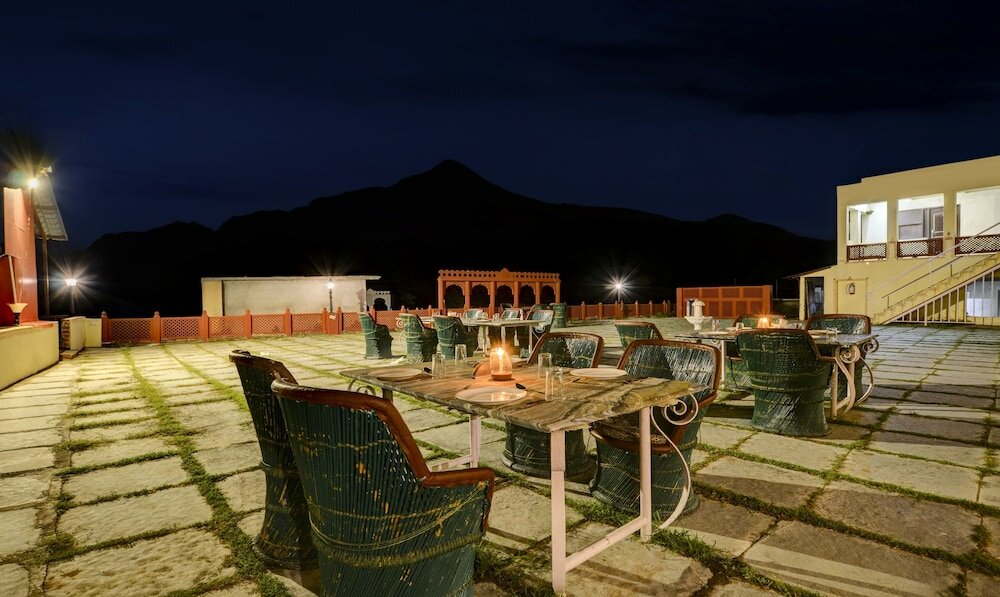 Фото Treebo Trend Hotel Kumbhal Castle With Valley View