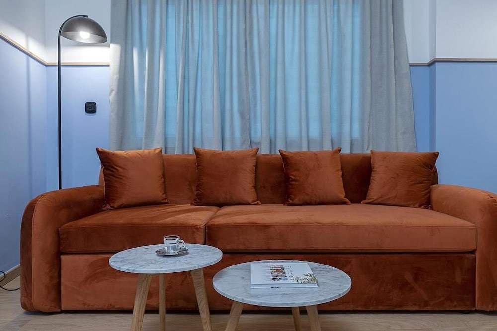 Фото Acro Urban Suites