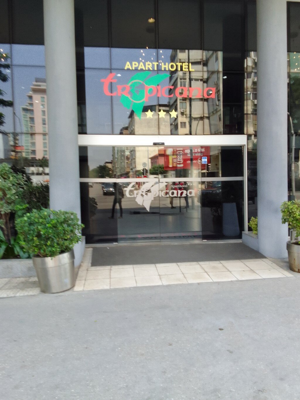 Фото Aparthotel Tropicana