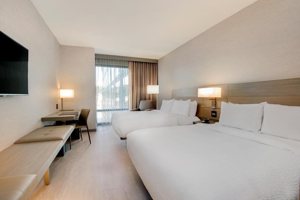 Фото Ac Hotel by Marriott Atlanta Midtown