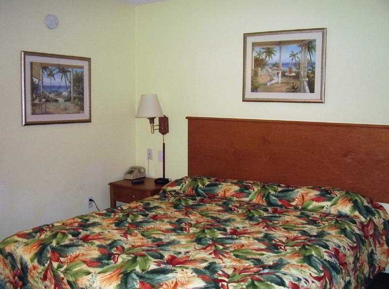 Фото Super 8 by Wyndham Orlando International Drive