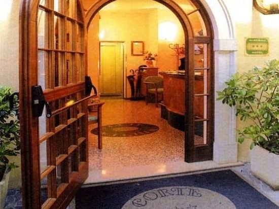 Фото отеля 2